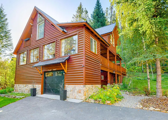 Dreamy W/ Hot Tub, Fireplace & More!